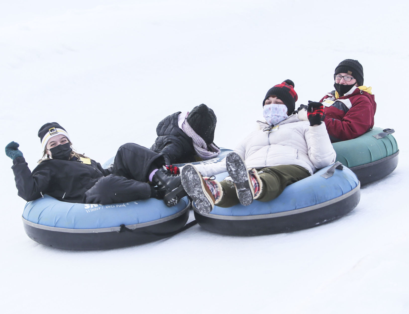 123120-qc-nws-snowstar-03.JPG